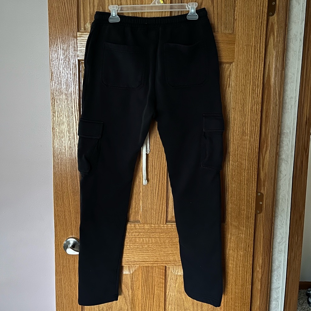 Cargo Sweatpants - Picture 2 of 4